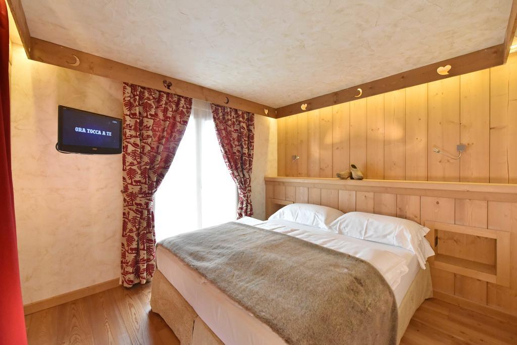 Hotel Miravidi A Cervinia Breuil-Cervinia Zimmer foto
